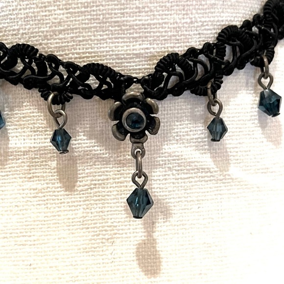 Romantic Black Lace Choker with Blue Faceted Beads. Flower in center Lace Gothic - Picture 5 of 11